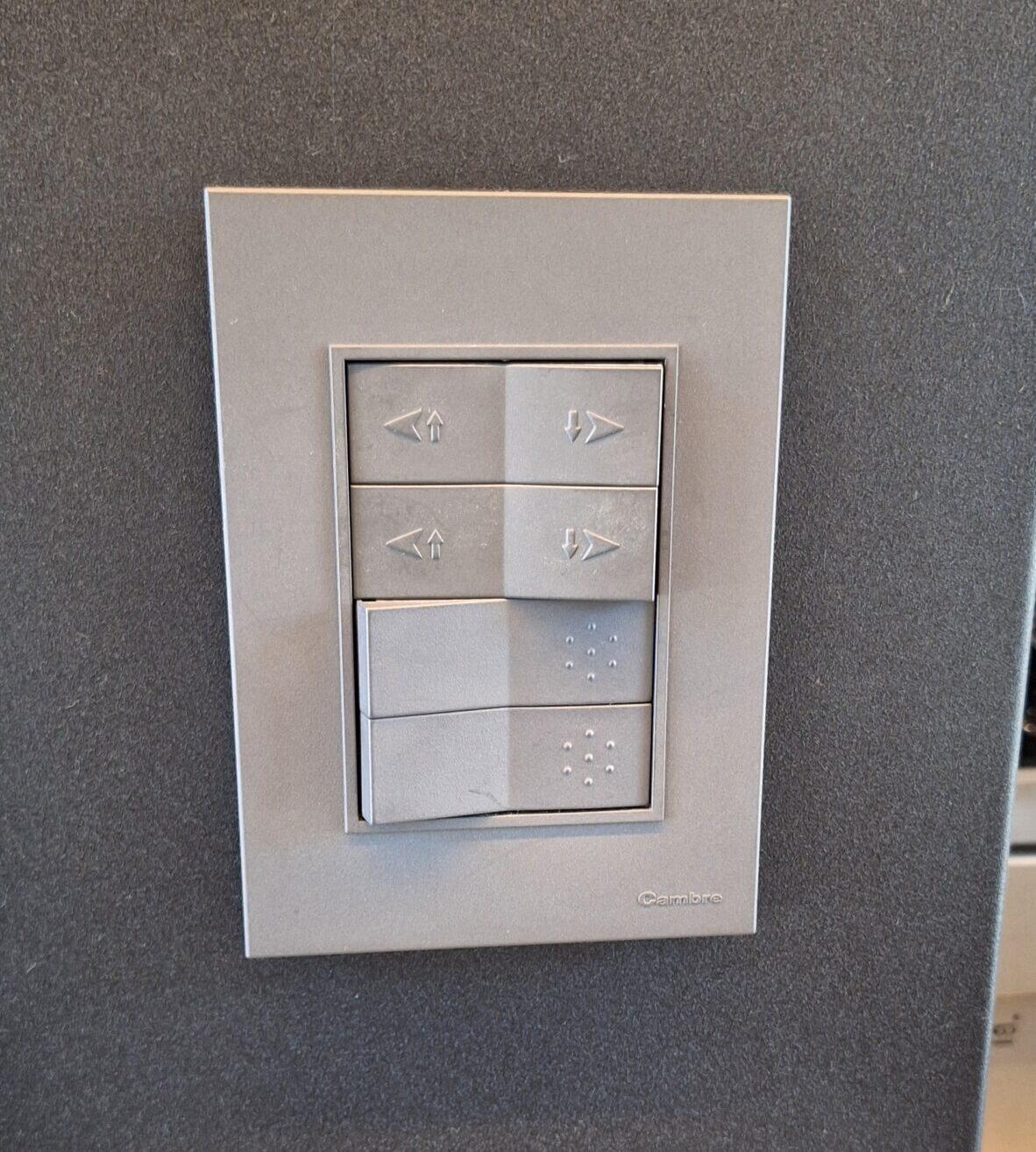 Sistema Eléctrico de Regulación de Altura para Parrilla - Image 2